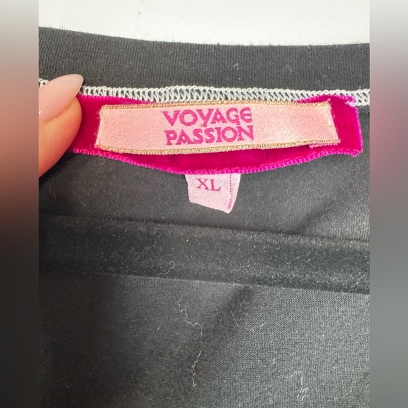 VOYAGE PASSION Rare Designer Top – Size XL - Picture 7 of 17